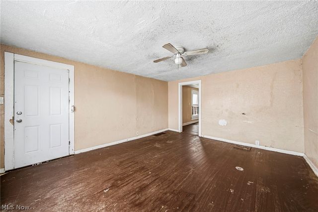 798 E 100th Street, Cleveland, OH 44108