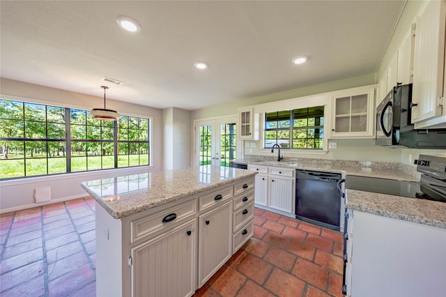 12401 County Road 1113, Athens, TX 75751