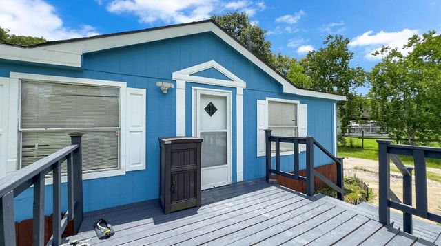 21608 County Road 3748, Splendora, TX 77372
