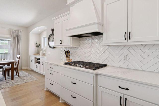 8230 198th Street W, Lakeville, MN 55044