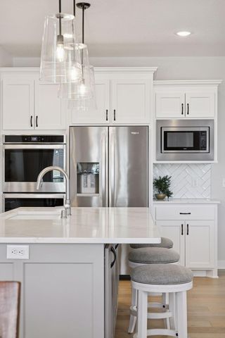 8230 198th Street W, Lakeville, MN 55044