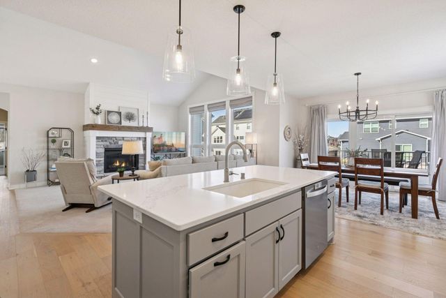 8230 198th Street W, Lakeville, MN 55044