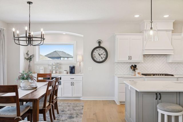 8230 198th Street W, Lakeville, MN 55044