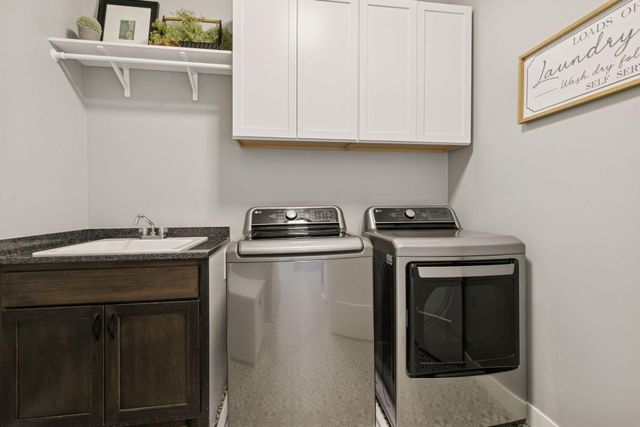 8230 198th Street W, Lakeville, MN 55044