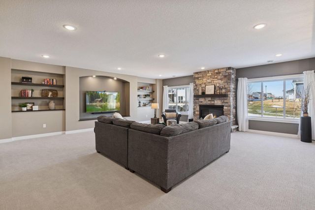 8230 198th Street W, Lakeville, MN 55044