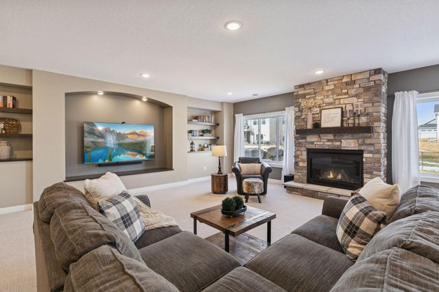 8230 198th Street W, Lakeville, MN 55044