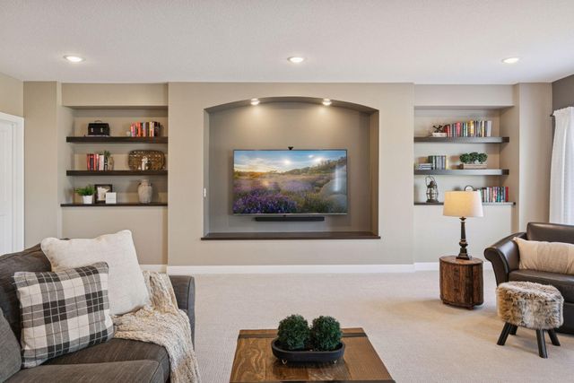 8230 198th Street W, Lakeville, MN 55044