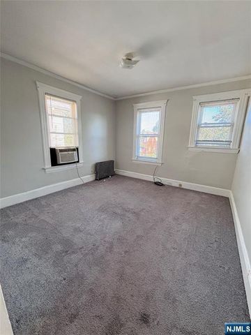 64 Avenue C 2, Lodi, NJ 07644