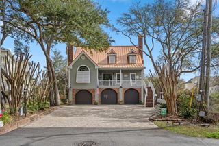 319 N Oak Dr., Surfside Beach, SC 29575