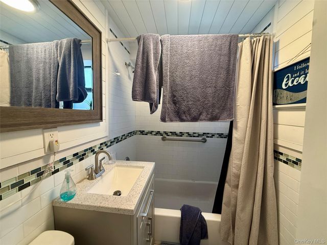 65 W Broadway 2G, Long Beach, NY 11561