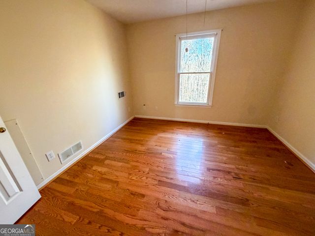 338 Ridge Lane, Lula, GA 30554