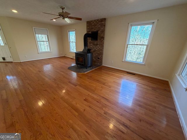 338 Ridge Lane, Lula, GA 30554