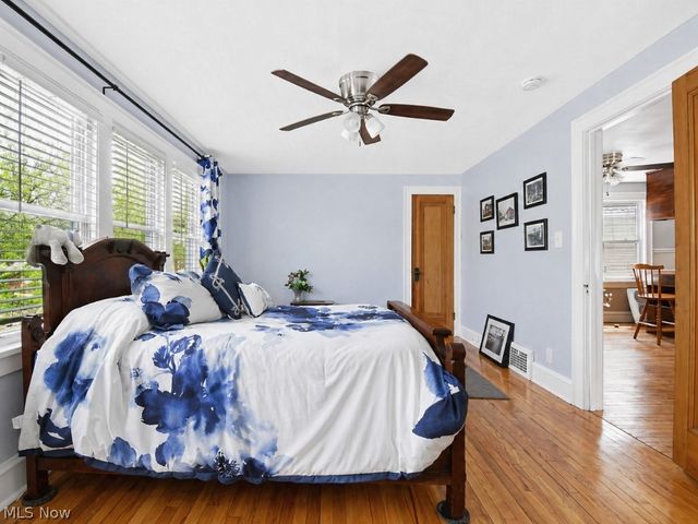 18308 East Park Drive, Cleveland, OH 44119