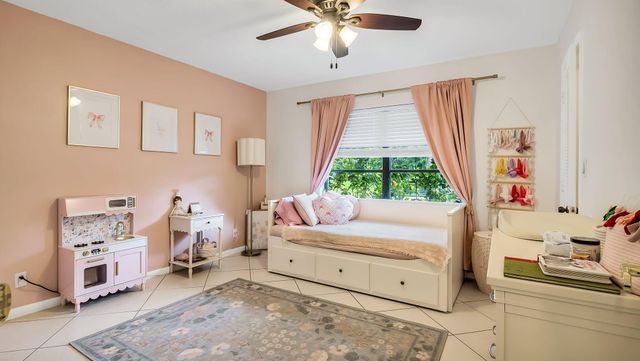 4335 N Palm Forest Dr Drive N, Delray Beach, FL 33445
