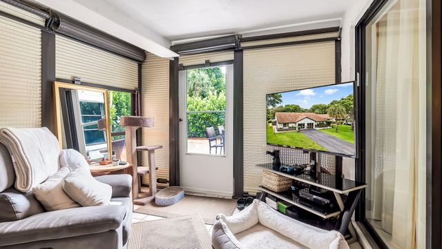 4335 N Palm Forest Dr Drive N, Delray Beach, FL 33445
