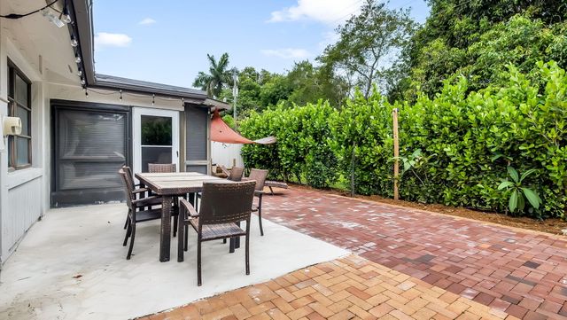 4335 N Palm Forest Dr Drive N, Delray Beach, FL 33445