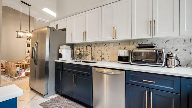 4335 N Palm Forest Dr Drive N, Delray Beach, FL 33445