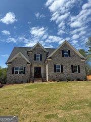 5620 Shamrock Lane, Douglasville, GA 30135