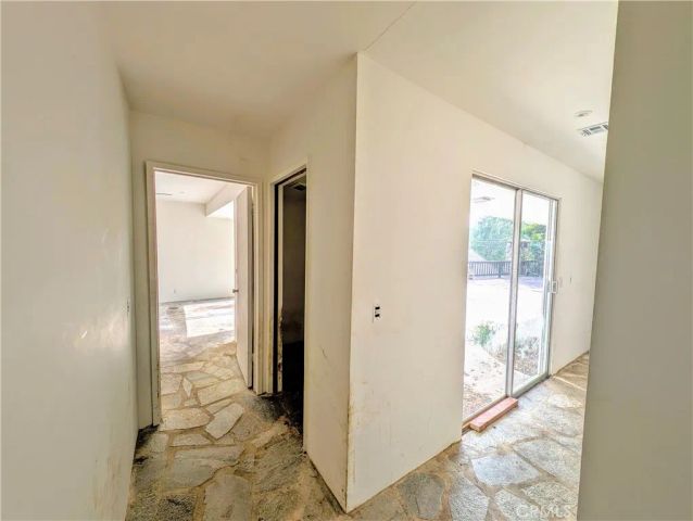 485 State Hwy 173, Lake Arrowhead, CA 92352