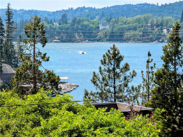 485 State Hwy 173, Lake Arrowhead, CA 92352