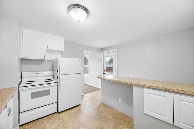 5828 N Milton St, Spokane, WA 99205