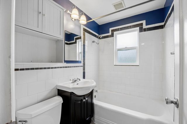 5828 N Milton St, Spokane, WA 99205