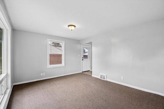 5828 N Milton St, Spokane, WA 99205