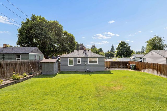 5828 N Milton St, Spokane, WA 99205