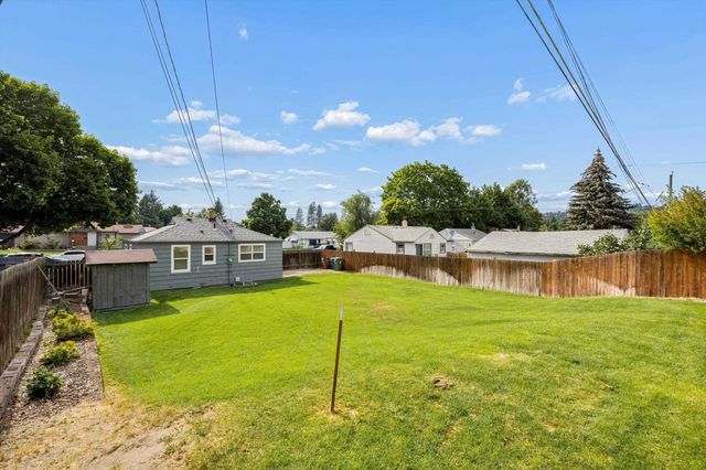 5828 N Milton St, Spokane, WA 99205
