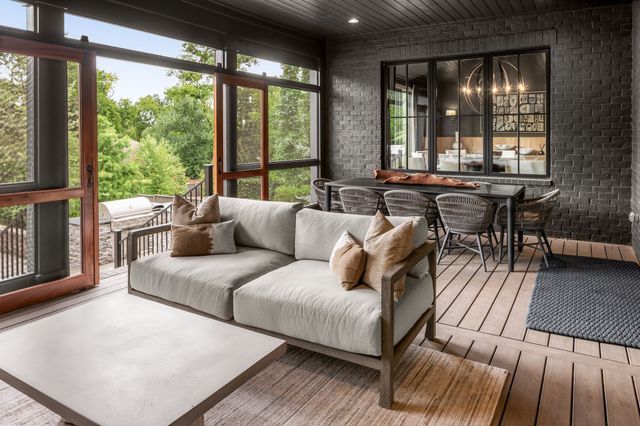 3718 Woodlawn Dr, Nashville, TN 37215