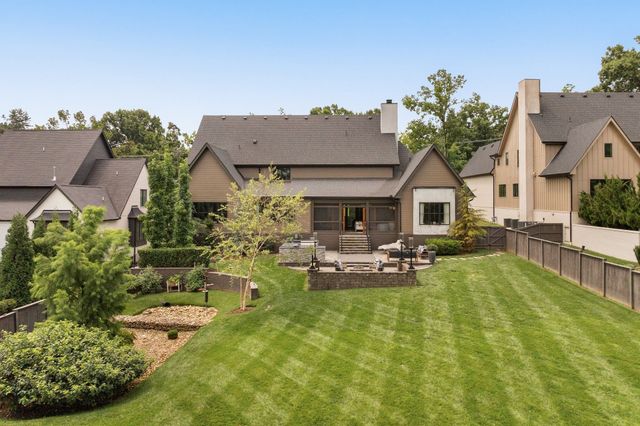 3718 Woodlawn Dr, Nashville, TN 37215