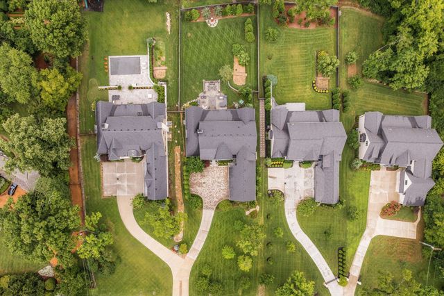 3718 Woodlawn Dr, Nashville, TN 37215