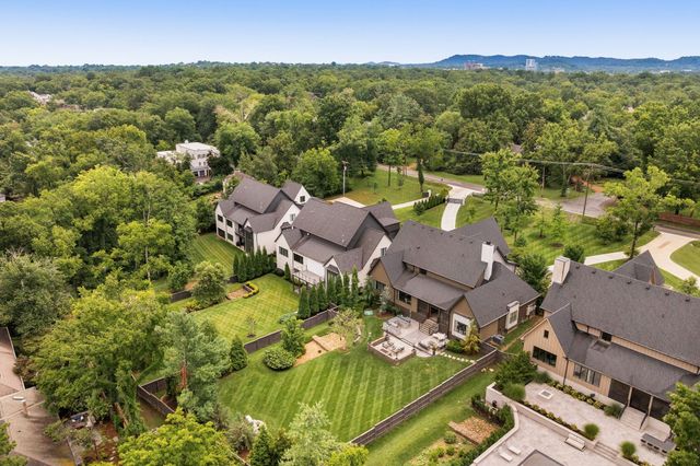 3718 Woodlawn Dr, Nashville, TN 37215
