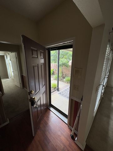 404 Laurel Hill Dr, Old Hickory, TN 37138