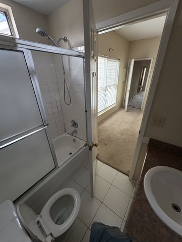 404 Laurel Hill Dr, Old Hickory, TN 37138