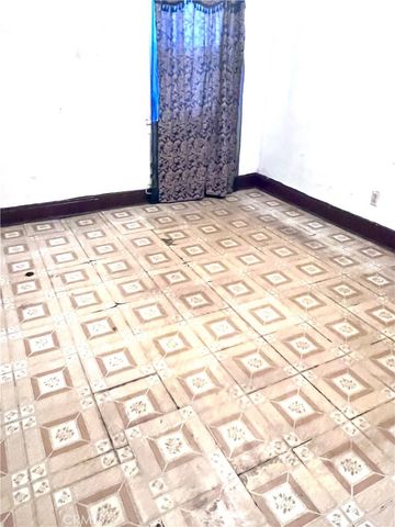 144 W 103rd Street, Los Angeles, CA 90003