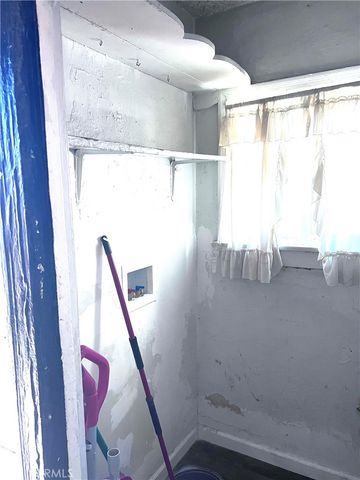 144 W 103rd Street, Los Angeles, CA 90003