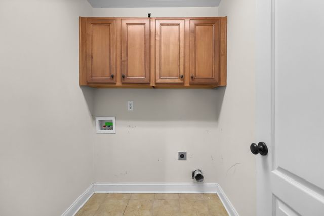 1093 Willow Cir, Clarksville, TN 37043