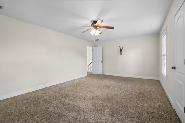 1093 Willow Cir, Clarksville, TN 37043