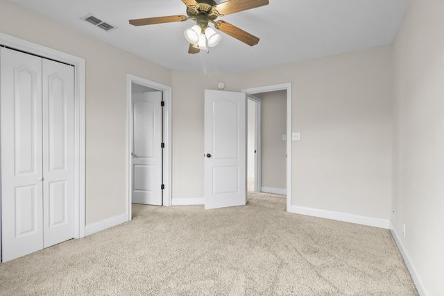 1093 Willow Cir, Clarksville, TN 37043