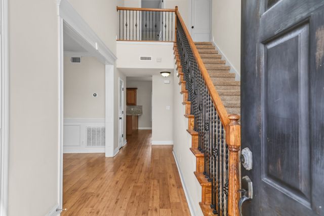 1093 Willow Cir, Clarksville, TN 37043
