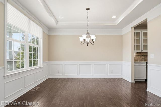 22822 Shepherds Hollow Drive, Lyon Charter Township, MI 48178