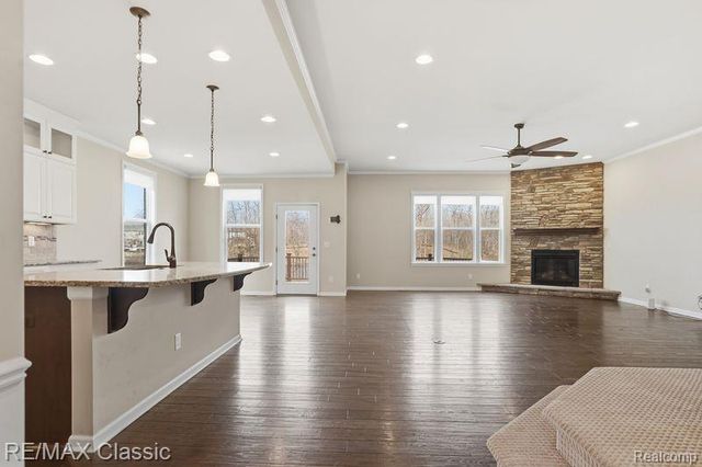 22822 Shepherds Hollow Drive, Lyon Charter Township, MI 48178