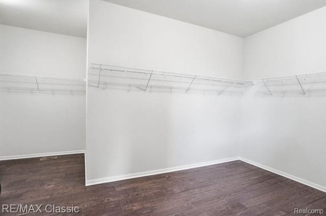 22822 Shepherds Hollow Drive, Lyon Charter Township, MI 48178