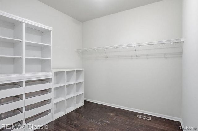 22822 Shepherds Hollow Drive, Lyon Charter Township, MI 48178