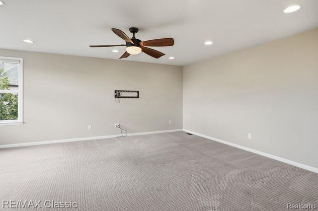 22822 Shepherds Hollow Drive, Lyon Charter Township, MI 48178