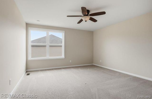 22822 Shepherds Hollow Drive, Lyon Charter Township, MI 48178