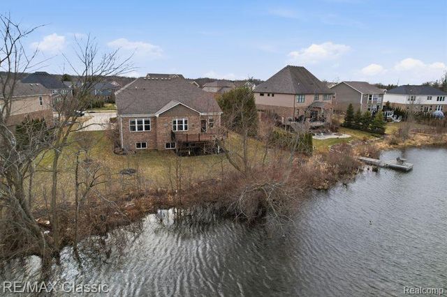 22822 Shepherds Hollow Drive, Lyon Charter Township, MI 48178