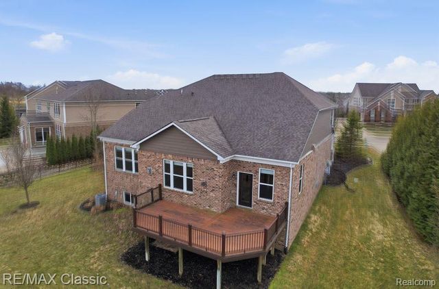 22822 Shepherds Hollow Drive, Lyon Charter Township, MI 48178