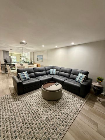 20 Westgate Lane F, Boynton Beach, FL 33436